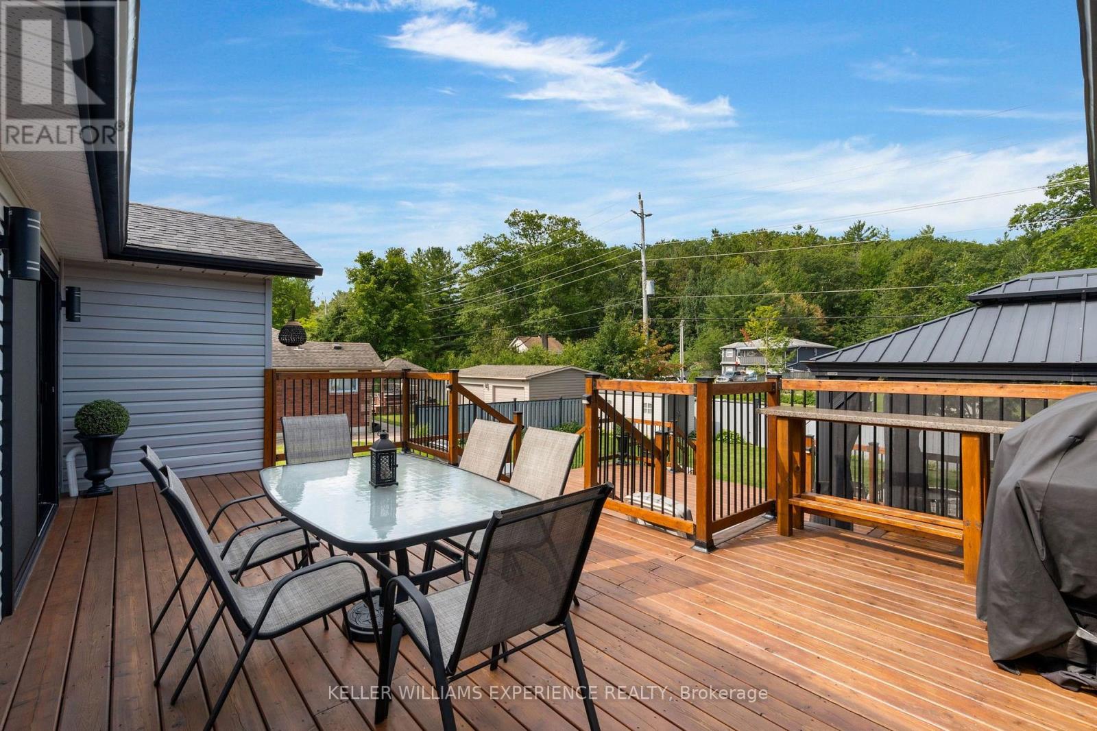 4 Downer Crescent, Wasaga Beach, Ontario  L9Z 1B9 - Photo 23 - S13650154