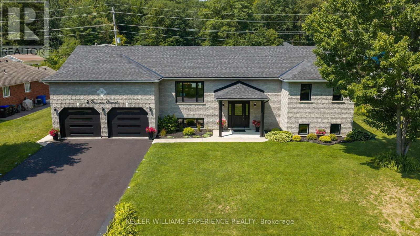 4 Downer Crescent, Wasaga Beach, Ontario  L9Z 1B9 - Photo 29 - S13650154