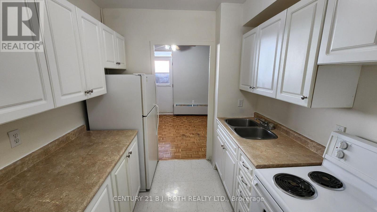 808 - 37 Peel Street, Barrie (Codrington), Ontario  L4M 3L1 - Photo 7 - S13650392