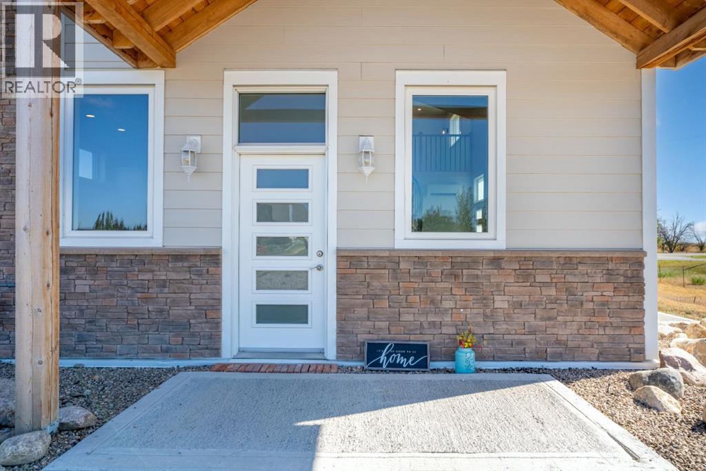 517 6a Street N, Champion, Alberta  T0L 0R0 - Photo 1 - A2334343