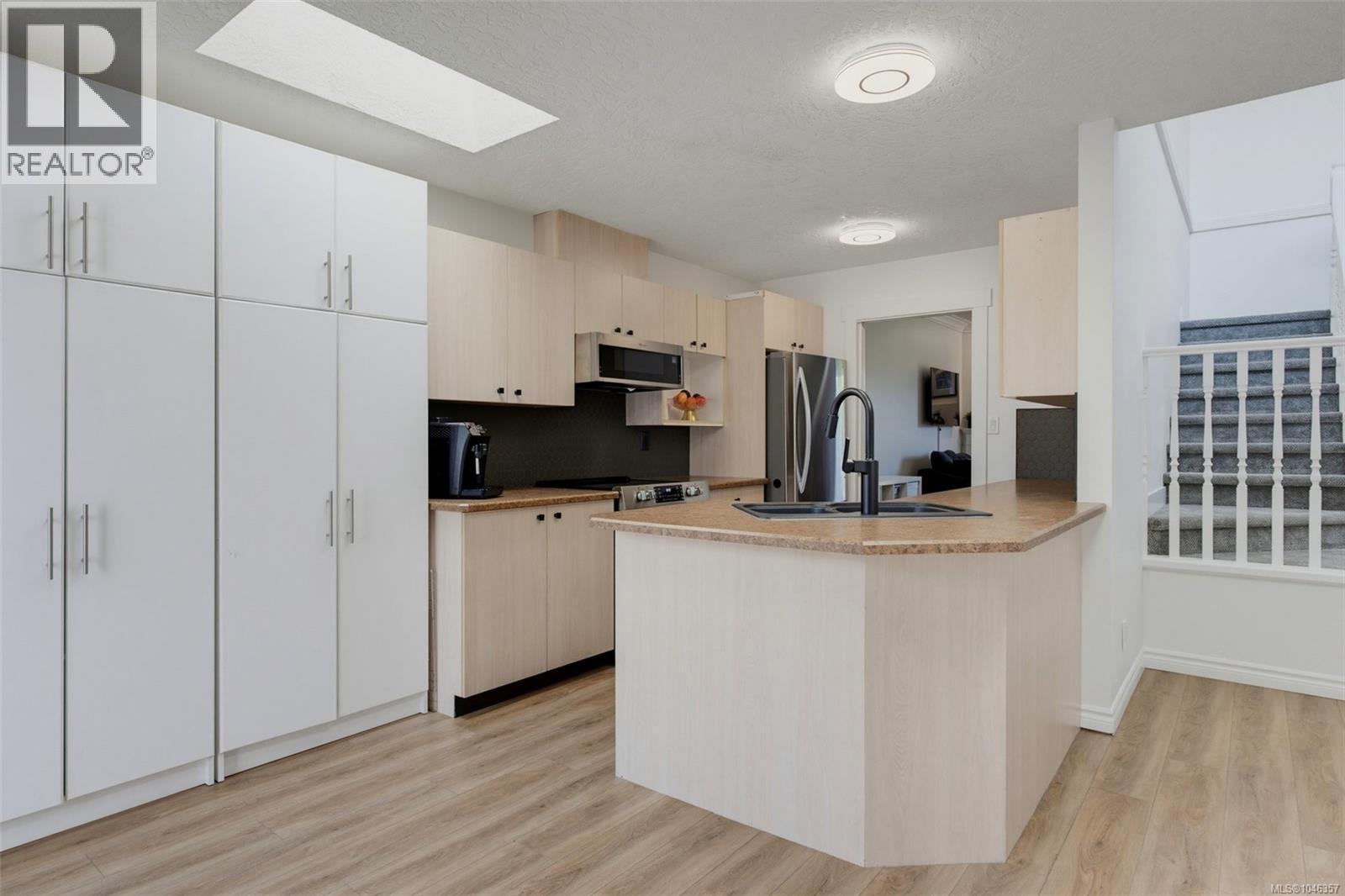9 2115 Amelia Ave, Sidney, British Columbia V8L 3Z8 - Photo 18 - 1046357