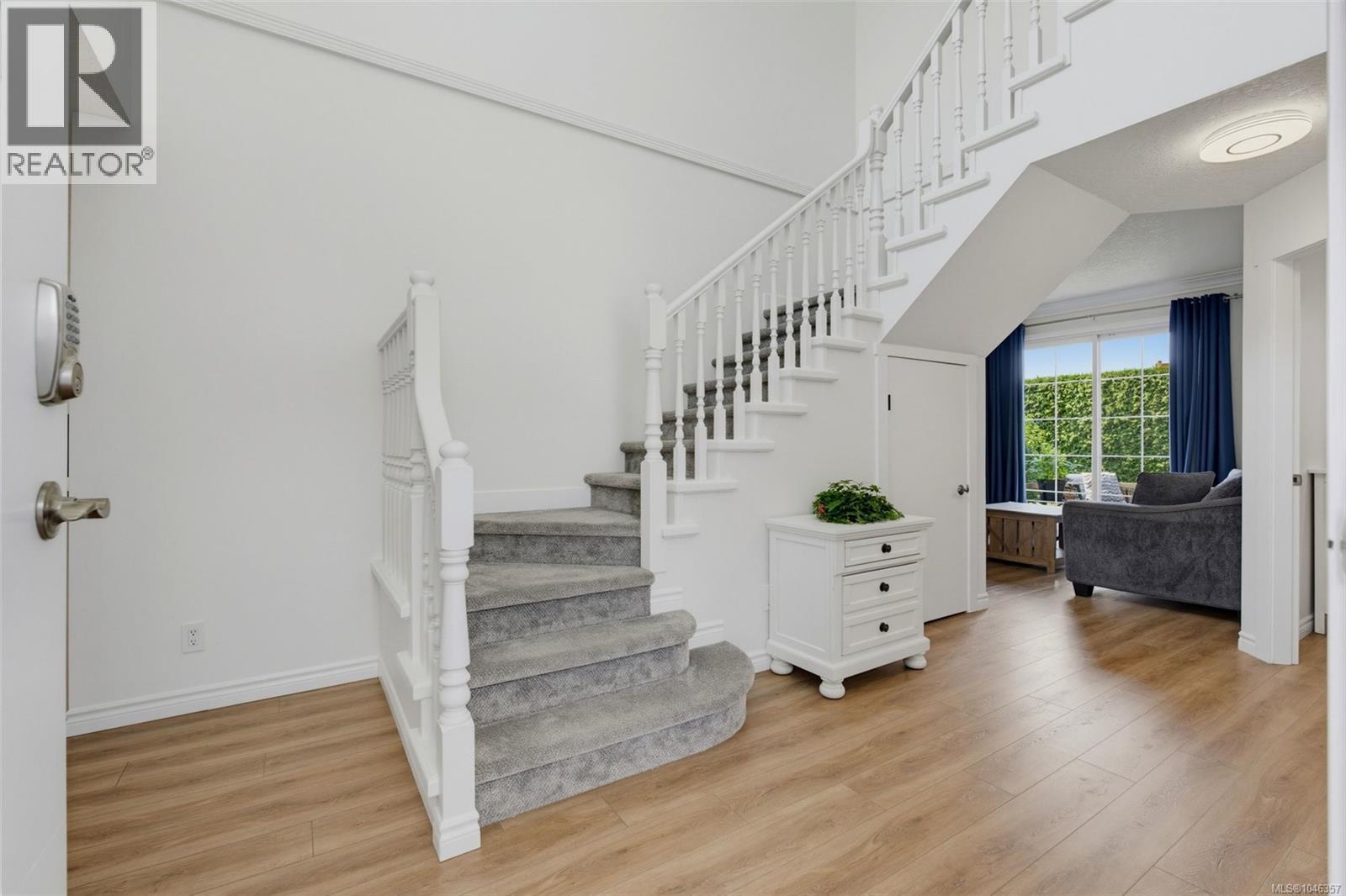9 2115 Amelia Ave, Sidney, British Columbia V8L 3Z8 - Photo 4 - 1046357