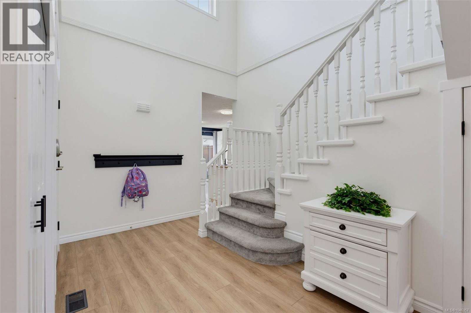 9 2115 Amelia Ave, Sidney, British Columbia V8L 3Z8 - Photo 6 - 1046357