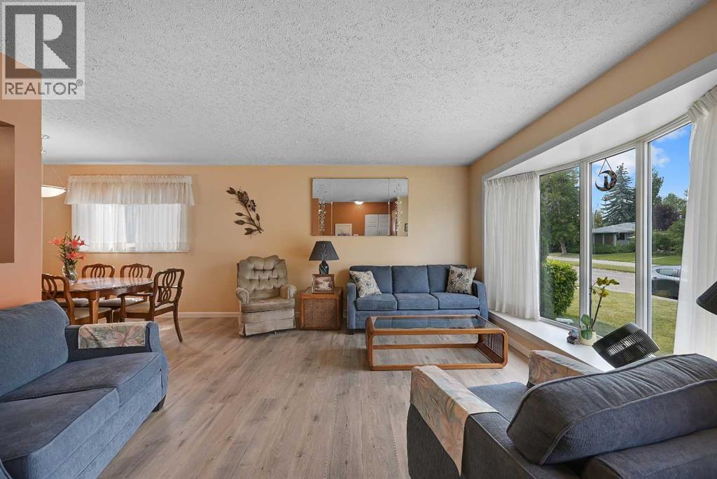 435 88 Avenue SE, Calgary, Alberta  T2H 1T9 - Photo 3 - A2335548