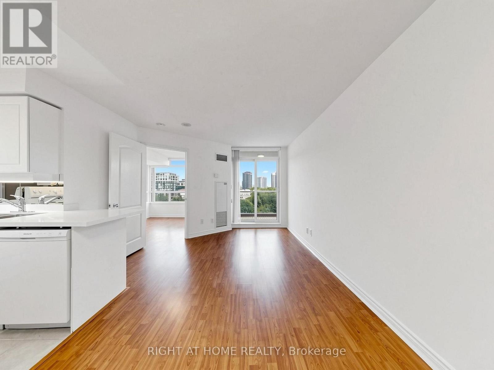 606 - 8 Rean Drive, Toronto, Ontario  M2K 1H1 - Photo 13 - C13648716