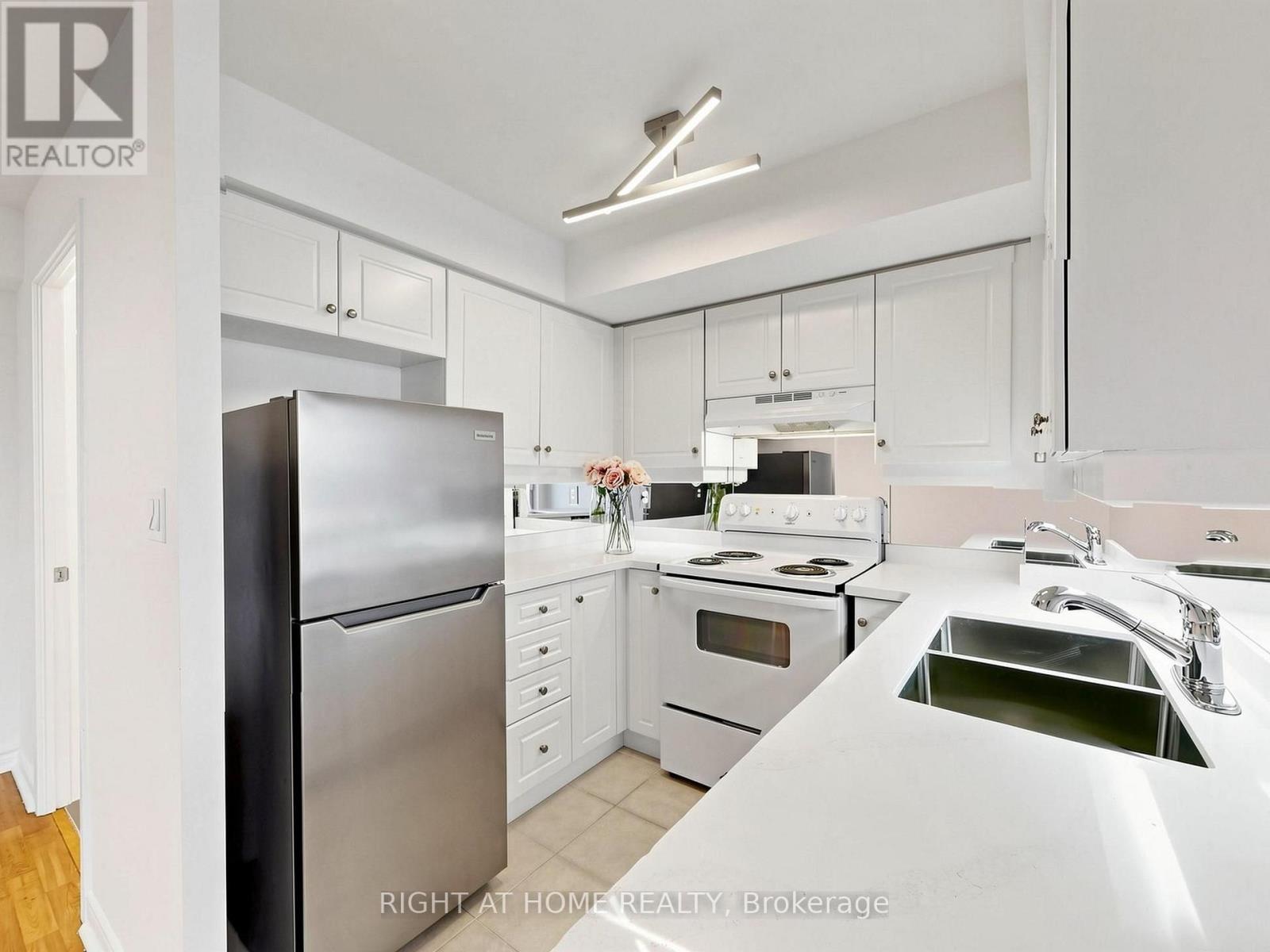 606 - 8 Rean Drive, Toronto, Ontario  M2K 1H1 - Photo 20 - C13648716
