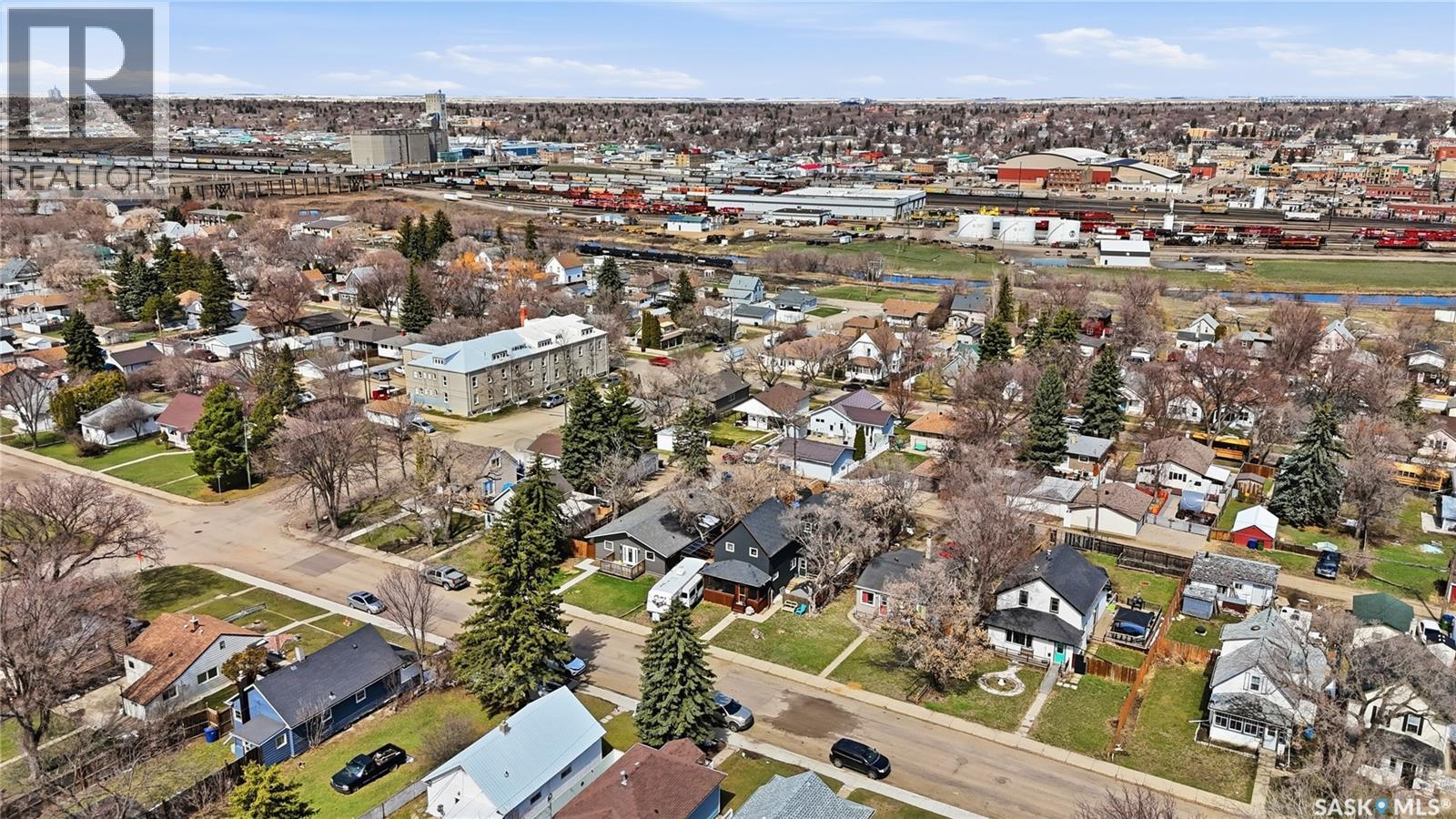56 Iroquois Street W, Moose Jaw, Saskatchewan  S6H 5A5 - Photo 52 - SK044699