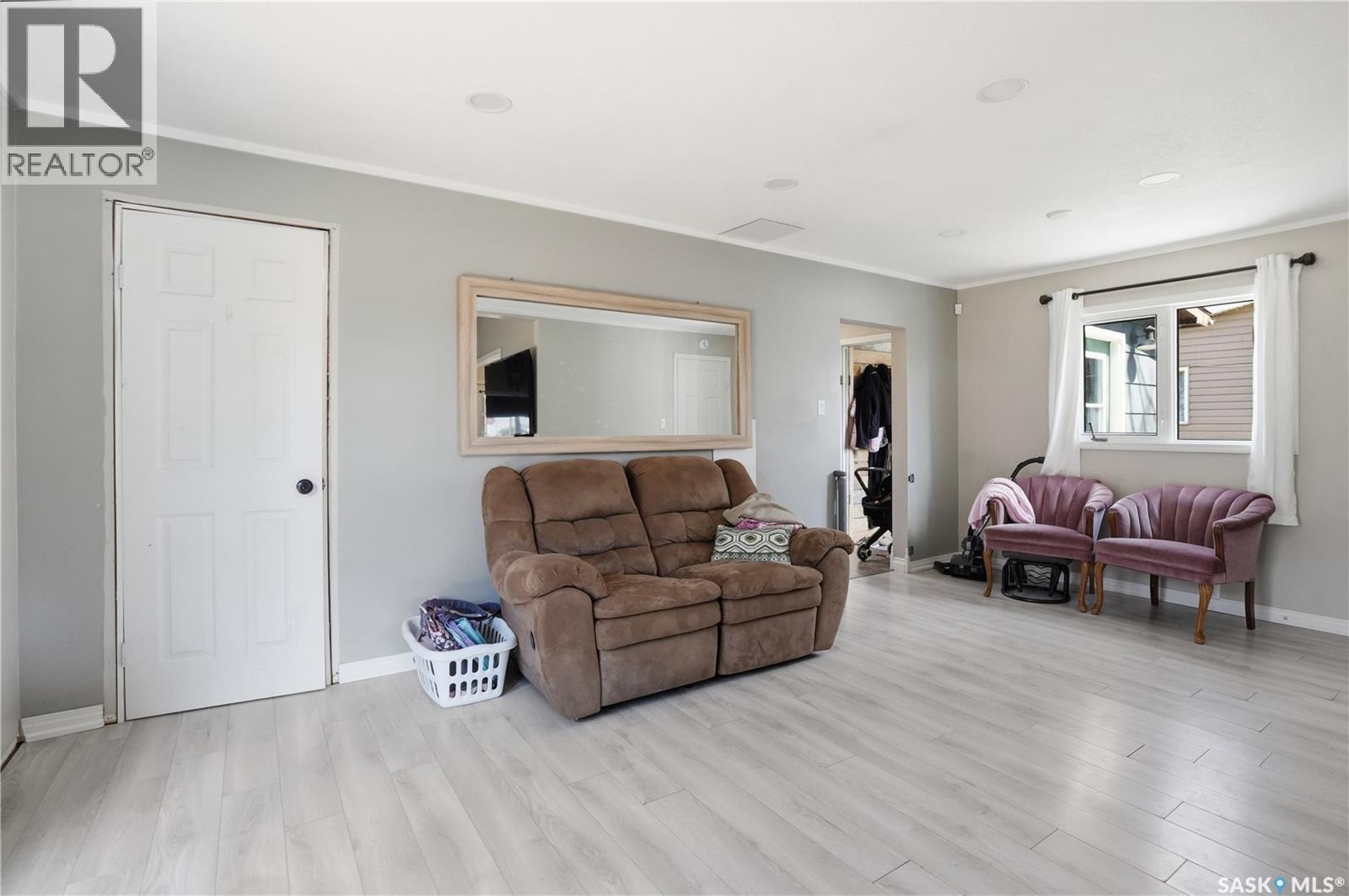 56 Iroquois Street W, Moose Jaw, Saskatchewan  S6H 5A5 - Photo 9 - SK044699