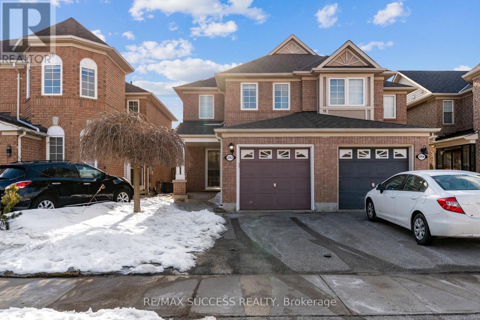 3752 Milkwood Crescent, Mississauga, Ontario L5N 8H3 - Photo 1 - W13650284