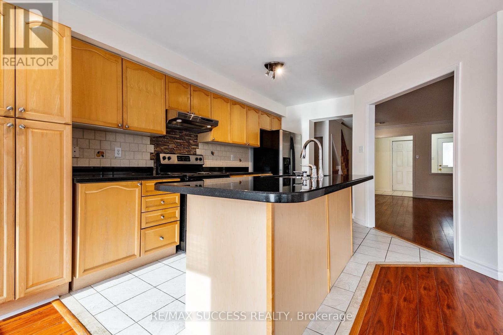 3752 Milkwood Crescent, Mississauga, Ontario L5N 8H3 - Photo 14 - W13650284