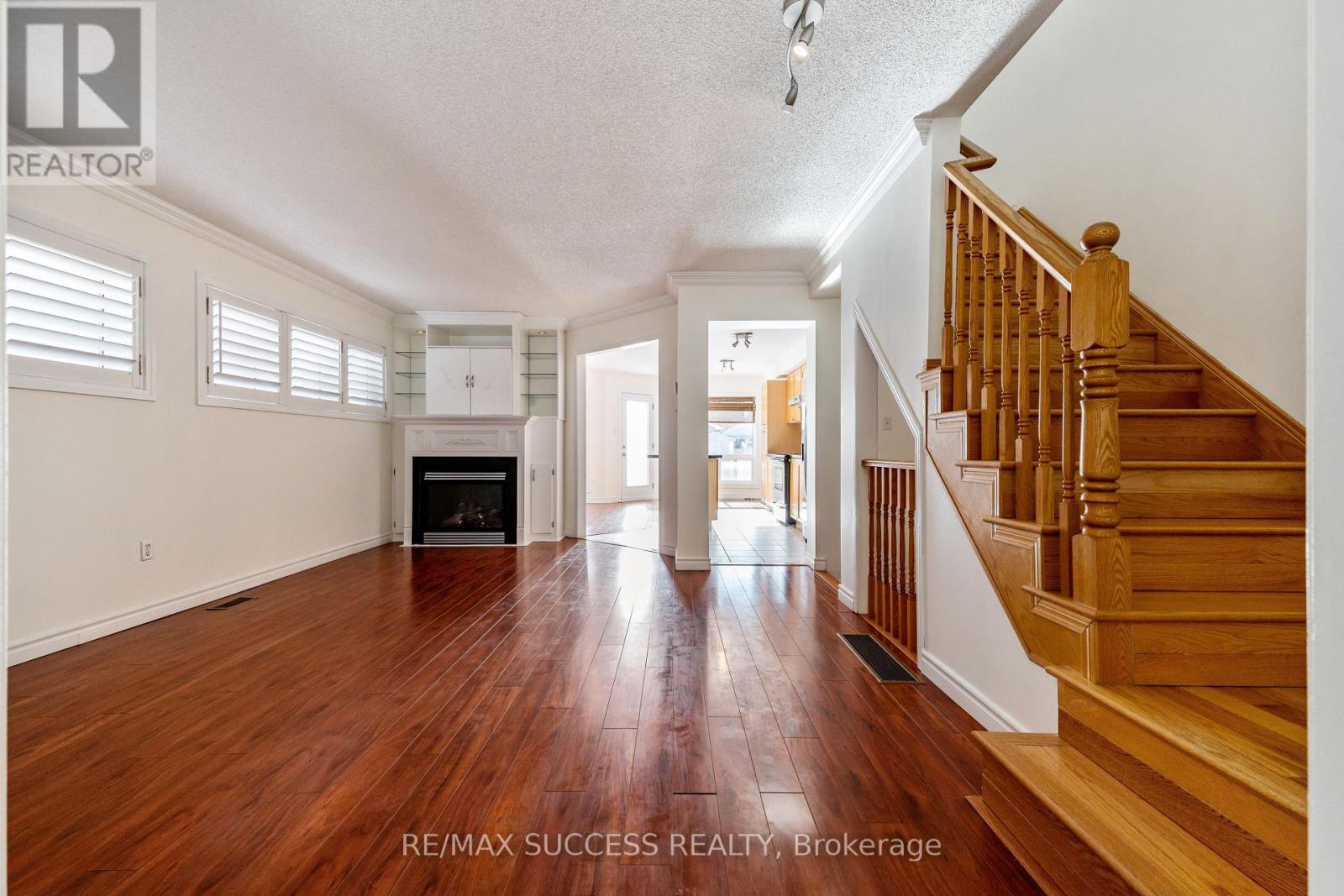 3752 Milkwood Crescent, Mississauga, Ontario L5N 8H3 - Photo 6 - W13650284