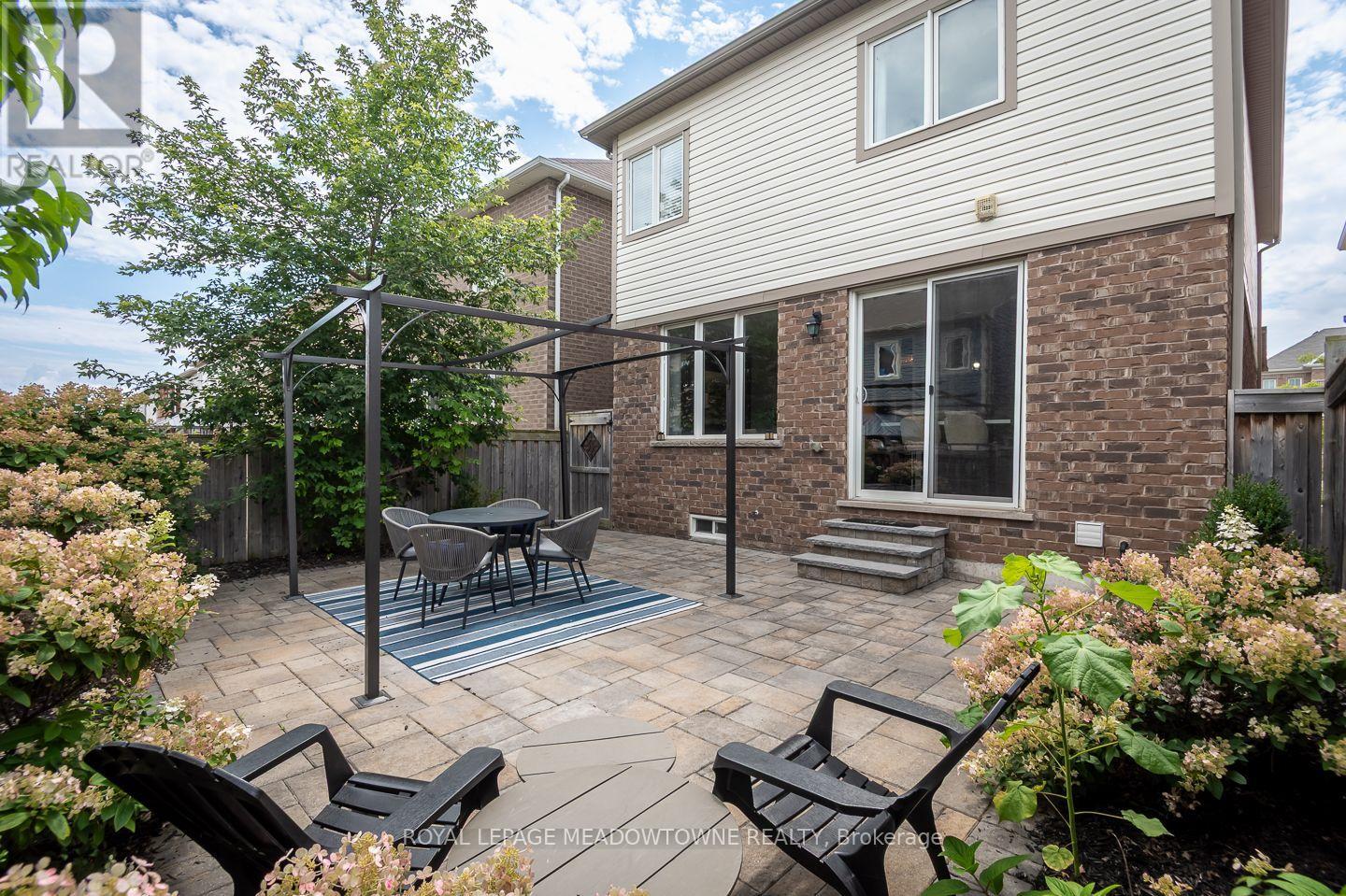 1185 Biason Circle, Milton, Ontario L9T 8S7 - Photo 5 - W13650372
