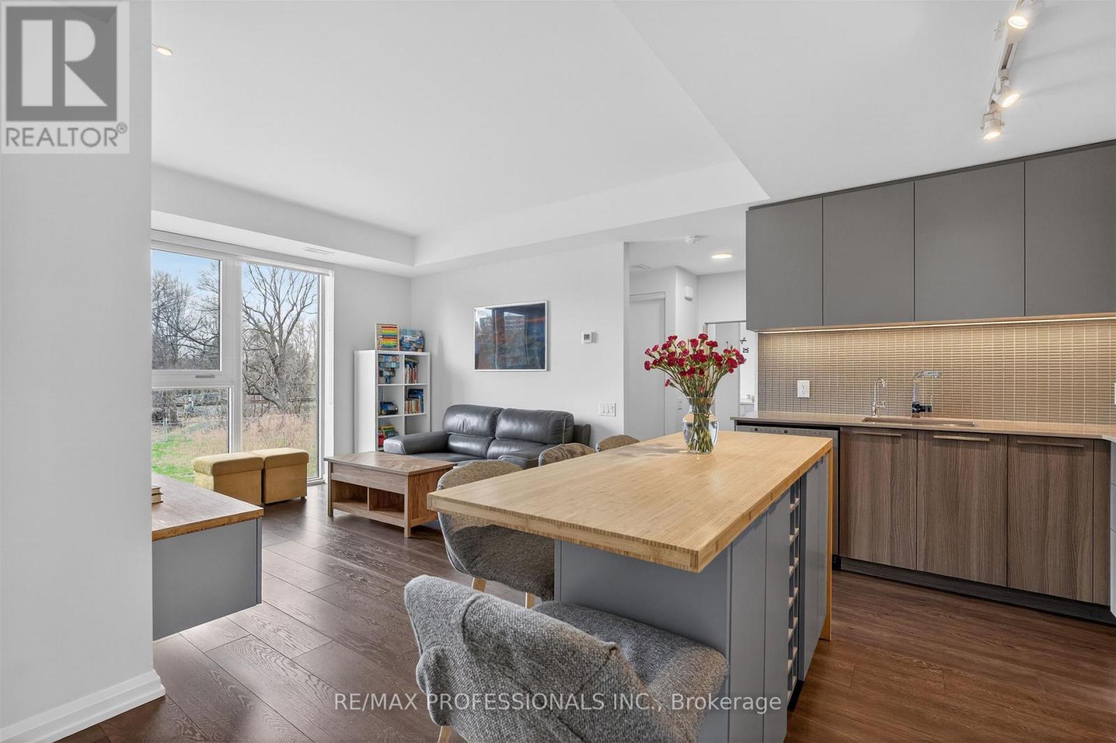 Th48 - 10 Brin Drive, Toronto, Ontario M8X 0B3 - Photo 10 - W13650402