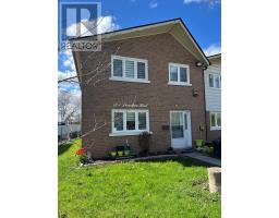 1 - 17 DERRYDOWN ROAD, Toronto, Ontario