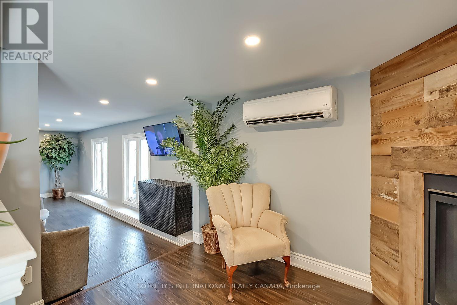 1 - 1505 Speers Road, Oakville, Ontario  L6L 2X5 - Photo 5 - W13537080