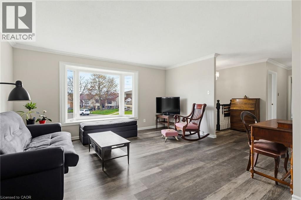 118 Napoli Drive, Hamilton, Ontario  L9C 6X2 - Photo 19 - 40854181