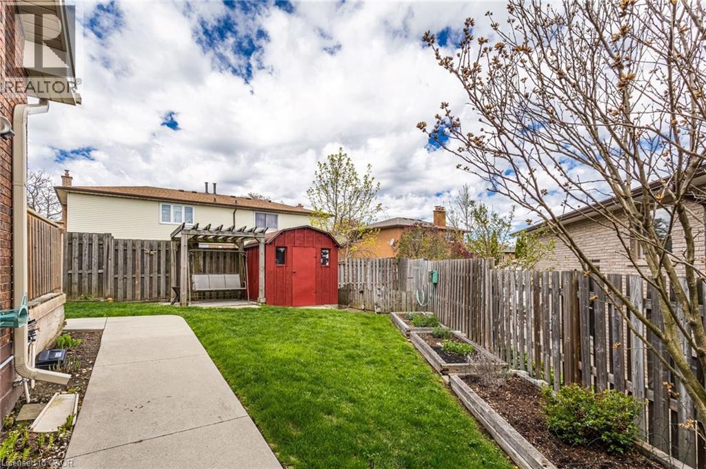 118 Napoli Drive, Hamilton, Ontario  L9C 6X2 - Photo 34 - 40854181
