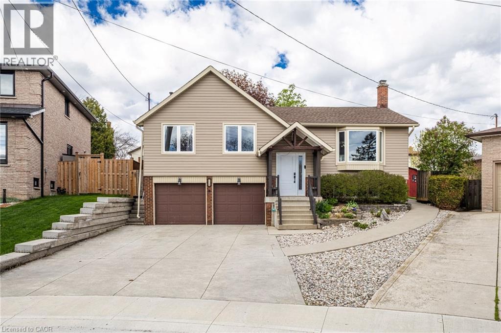 118 Napoli Drive, Hamilton, Ontario  L9C 6X2 - Photo 4 - 40854181