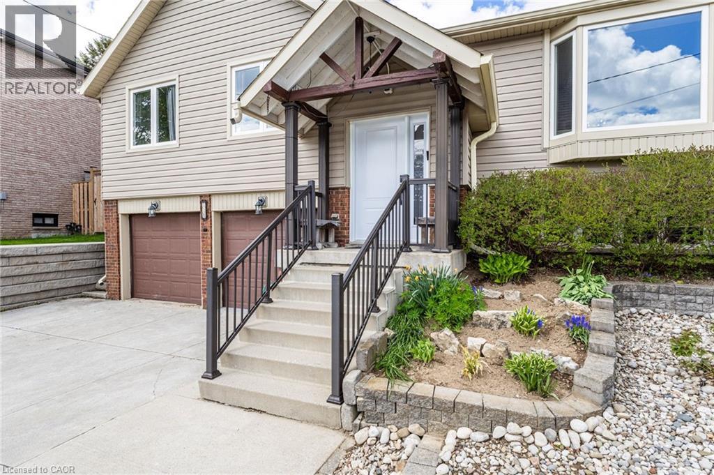 118 Napoli Drive, Hamilton, Ontario  L9C 6X2 - Photo 5 - 40854181