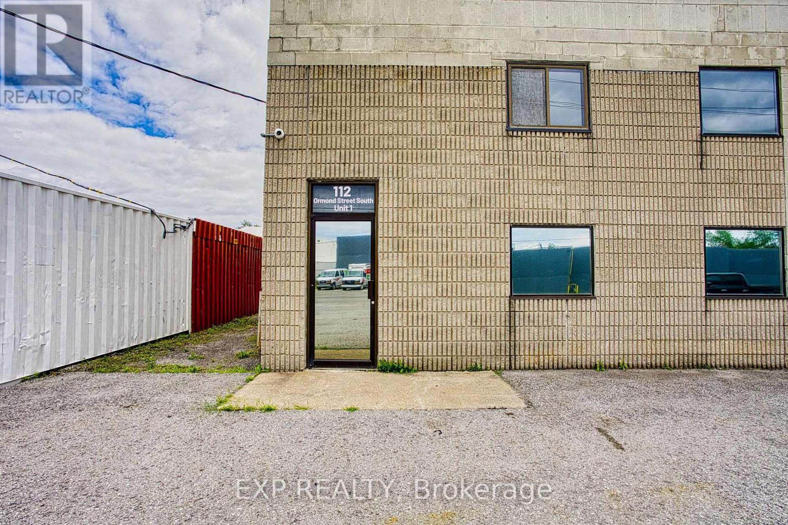 112 Ormond Street S, Thorold, Ontario  L2V 3Y1 - Photo 3 - X13650288