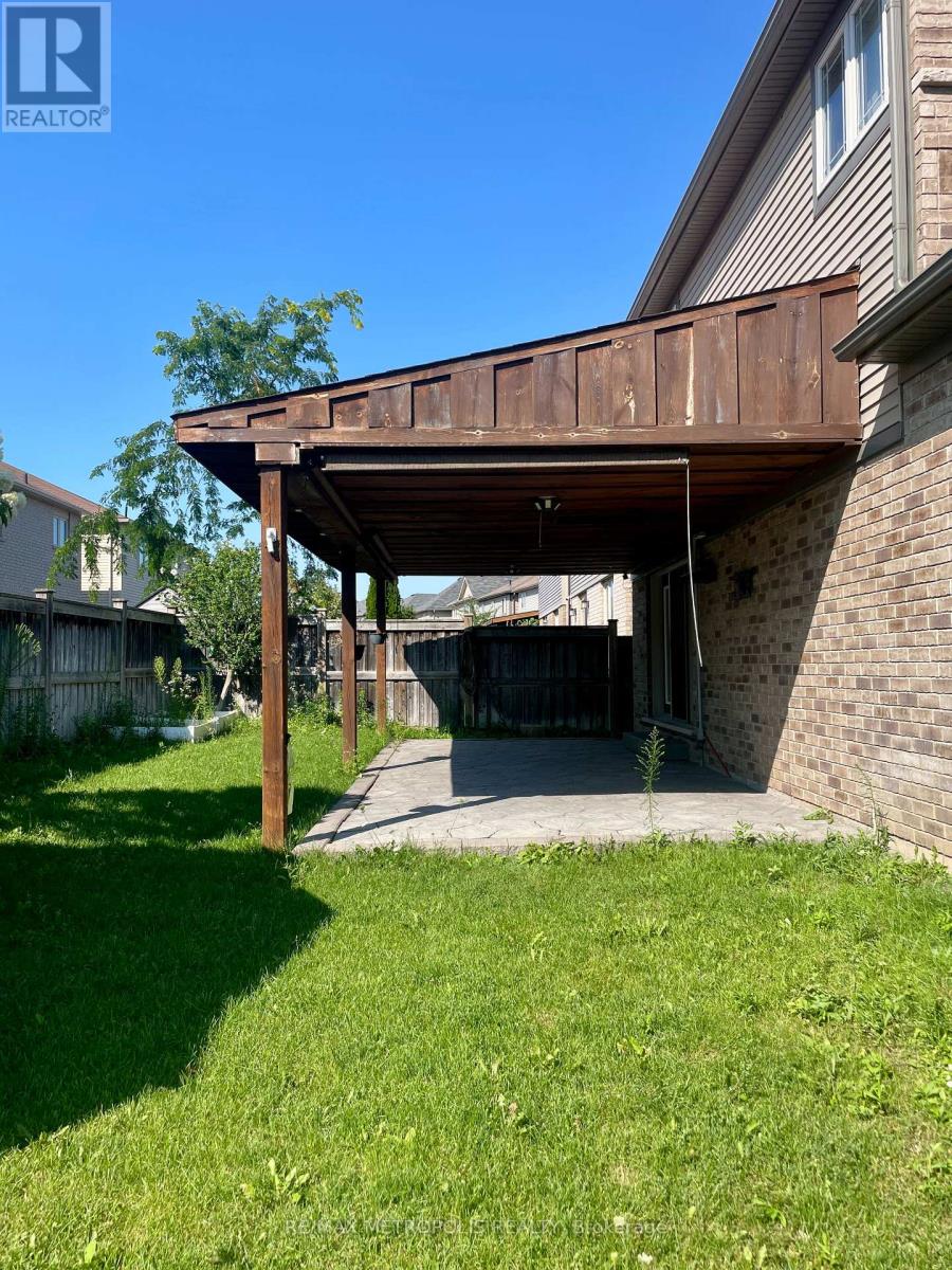 2 Doon Creek Street, Kitchener, Ontario  N2P 2R3 - Photo 45 - X13650348