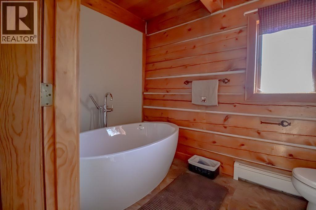 3515 Baker Drive, Fort St. James, British Columbia  V0J 1P0 - Photo 6 - R3153308