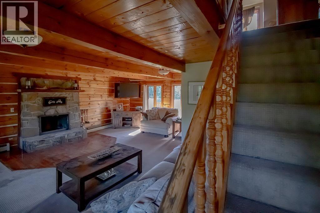 3515 Baker Drive, Fort St. James, British Columbia  V0J 1P0 - Photo 3 - R3153308