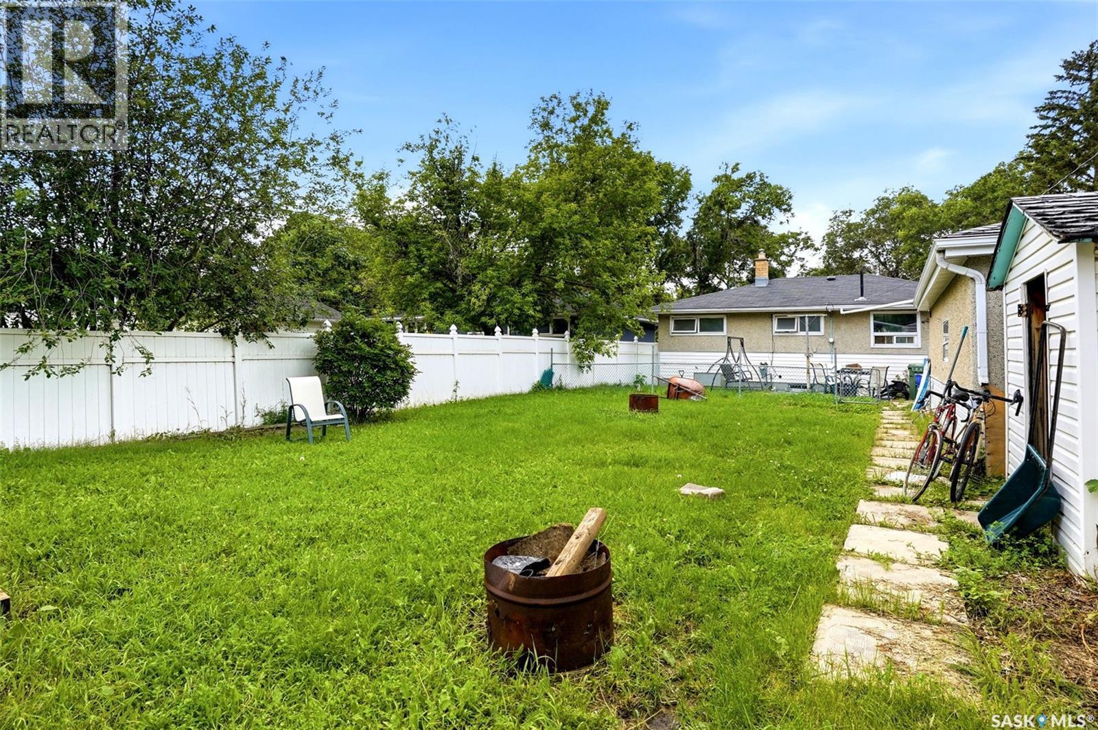 15 Ottawa Place, Regina, Saskatchewan  S4R 2V6 - Photo 17 - SK044835