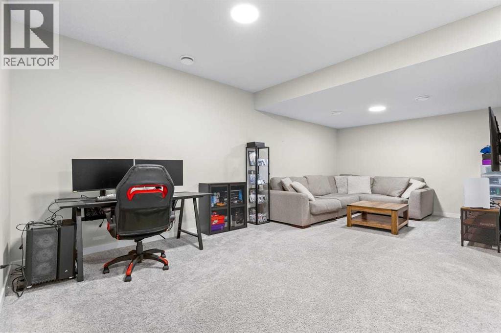 45 Savoy Landing SE, Calgary, Alberta  T3S 0E1 - Photo 36 - A2331334