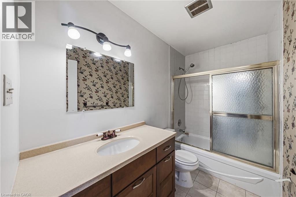564 Sheraton Road Unit# 14, Burlington, Ontario  L7L 4B2 - Photo 24 - 40853721
