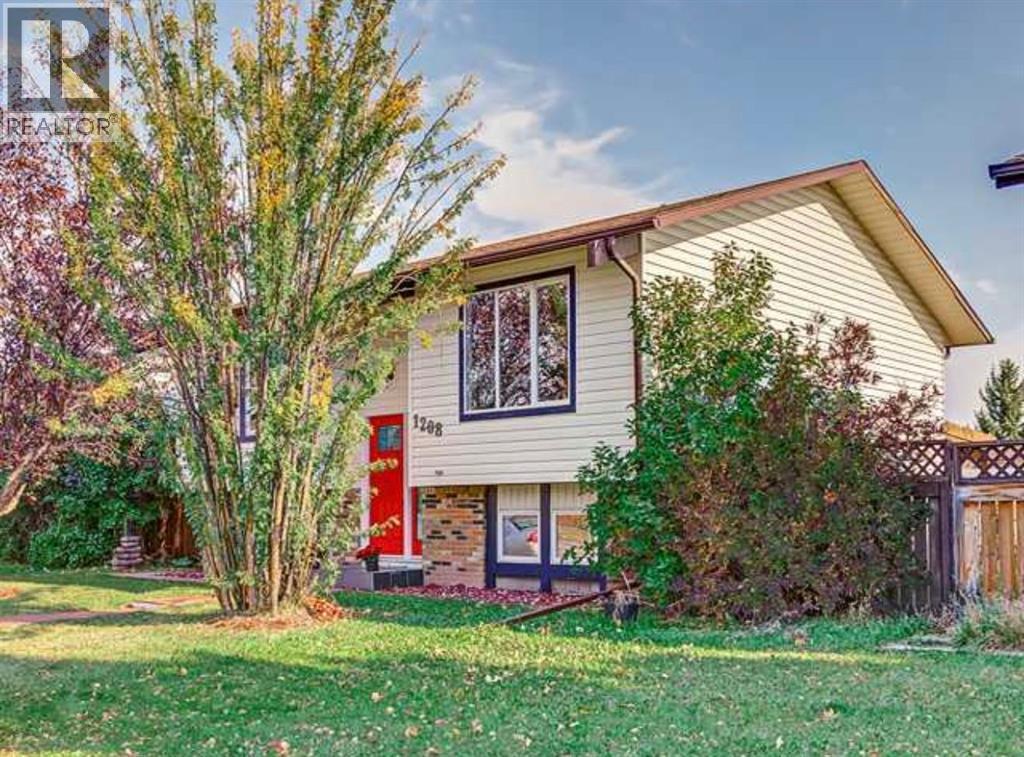 1208 Ranchlands Boulevard NW, Calgary, Alberta