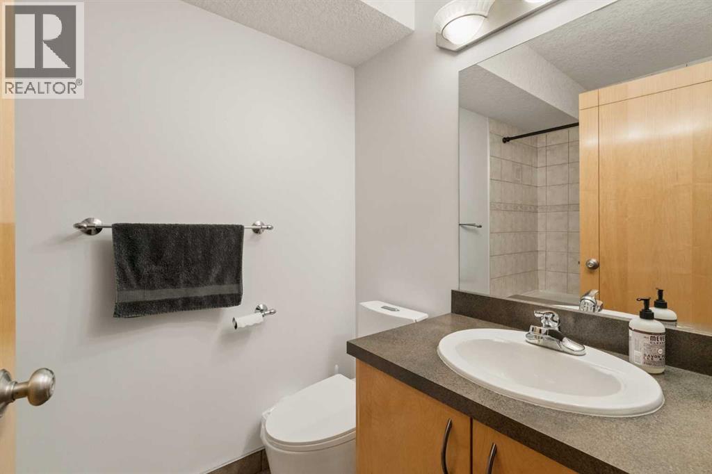 202 26 Avenue NW, Calgary, Alberta  T2M 2C9 - Photo 32 - A2334557