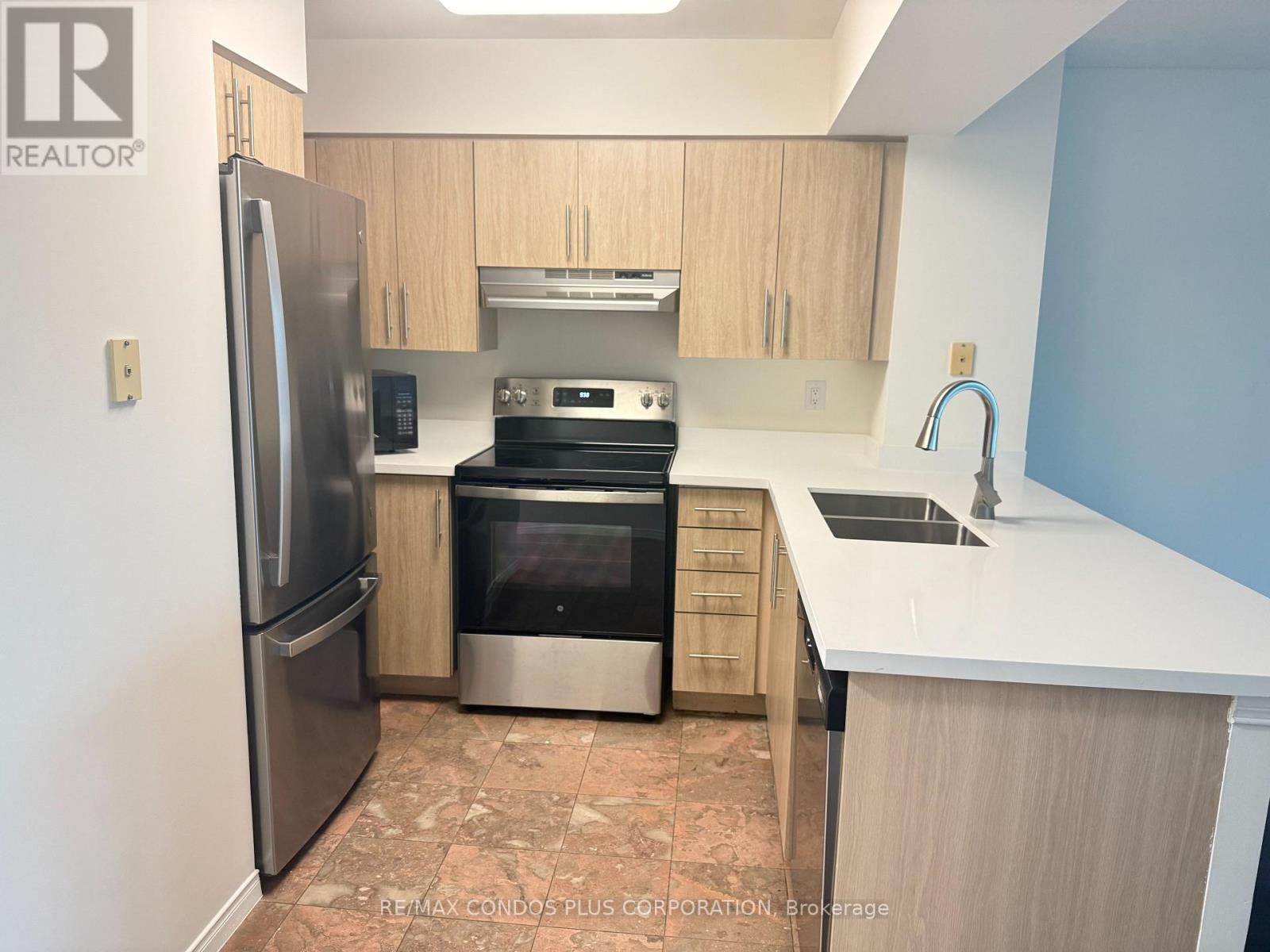 2506 - 750 Bay Street, Toronto, Ontario  M5G 1N6 - Photo 5 - C13639200