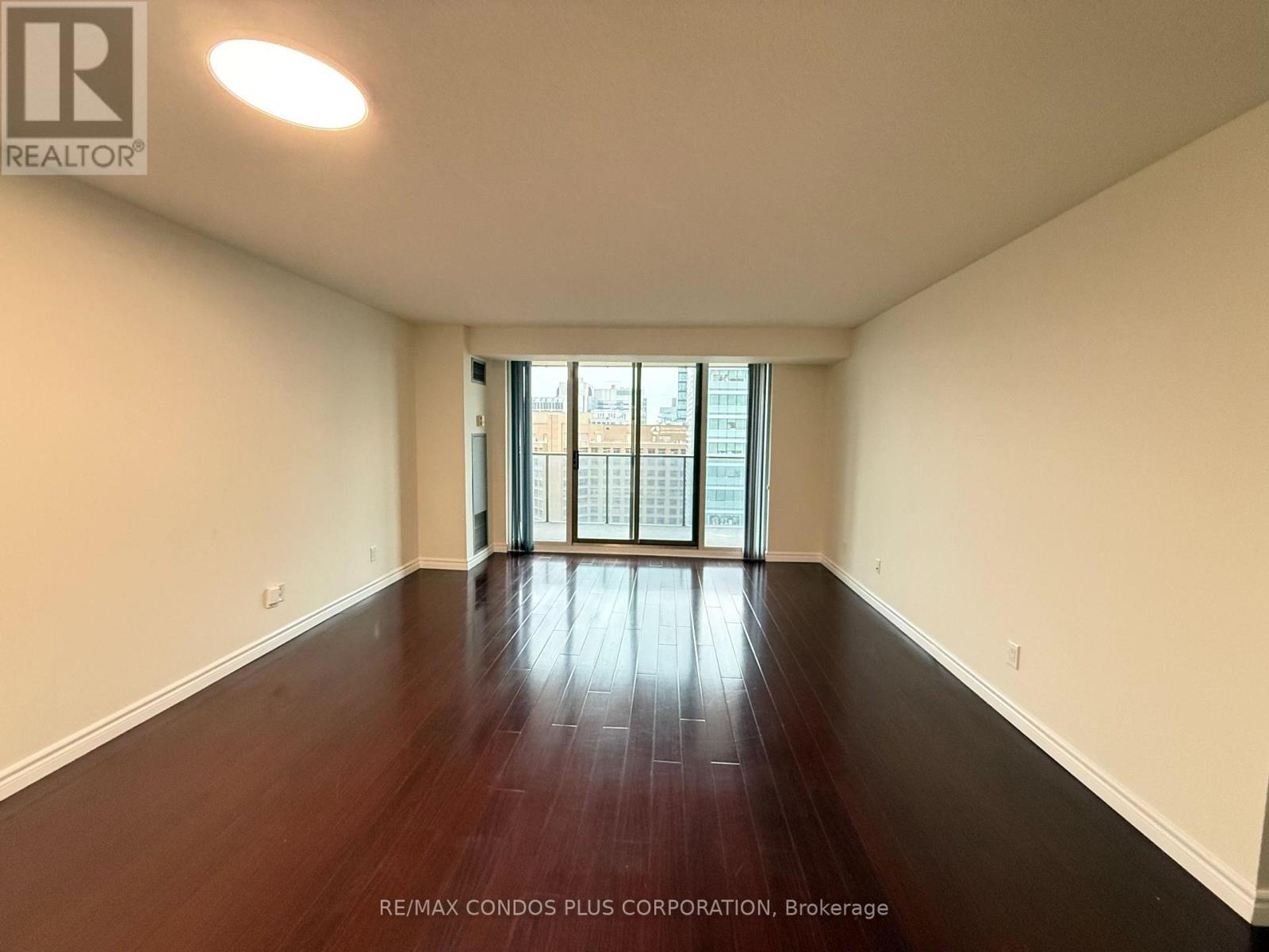 2506 - 750 Bay Street, Toronto, Ontario  M5G 1N6 - Photo 4 - C13639200
