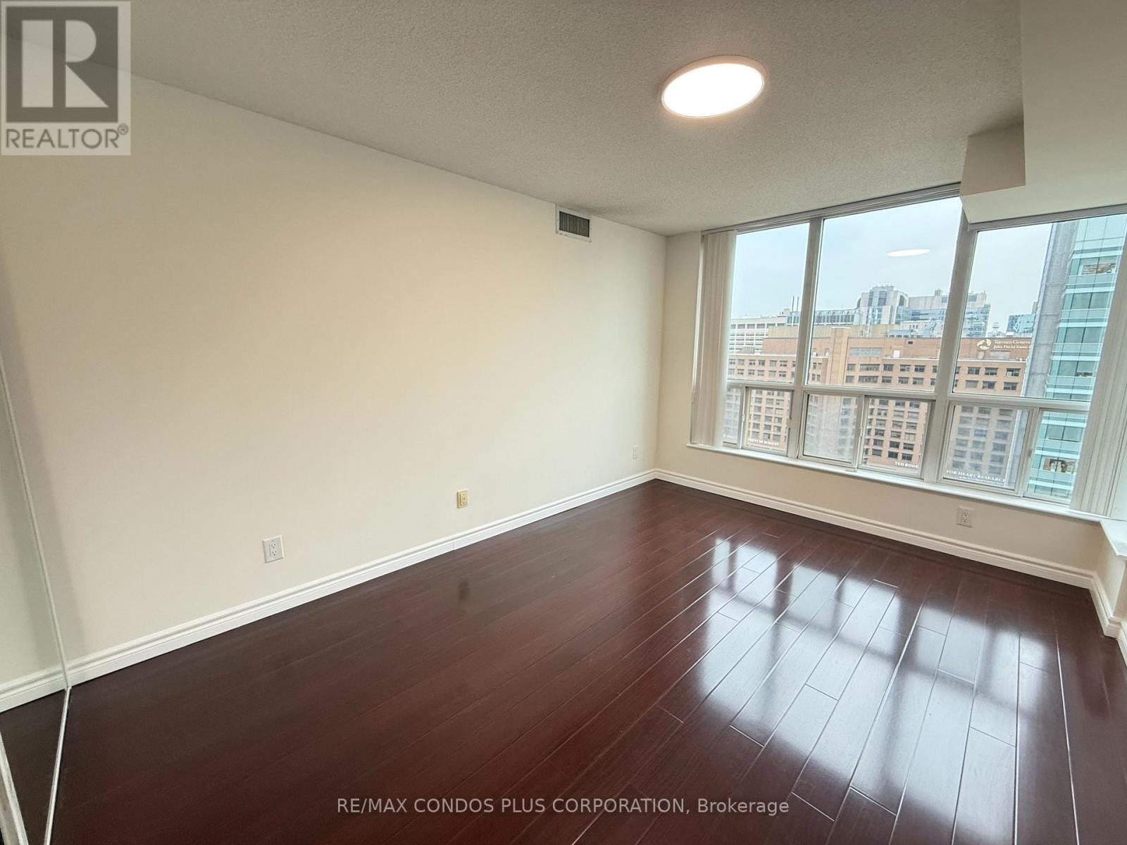 2506 - 750 Bay Street, Toronto, Ontario  M5G 1N6 - Photo 7 - C13639200