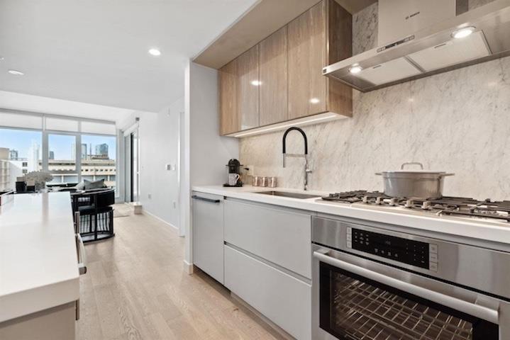 711 1526 Finlay Street, White Rock, British Columbia  V4B 4L9 - Photo 6 - R3153674
