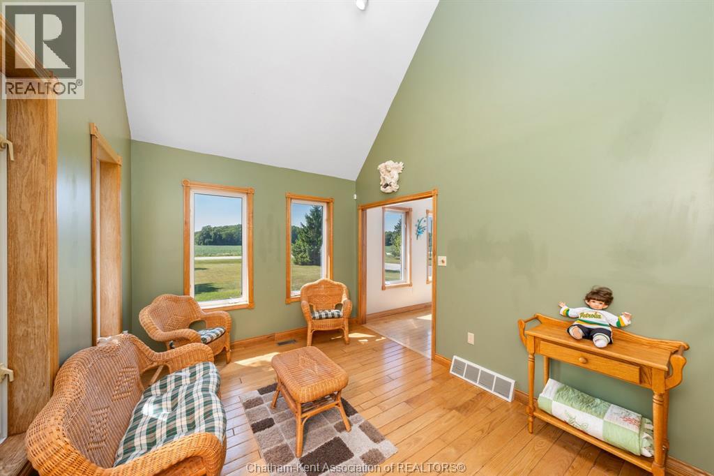 1270 Mandaumin Road, Dawn-Euphemia, Ontario  N0P 2M0 - Photo 15 - 26018640