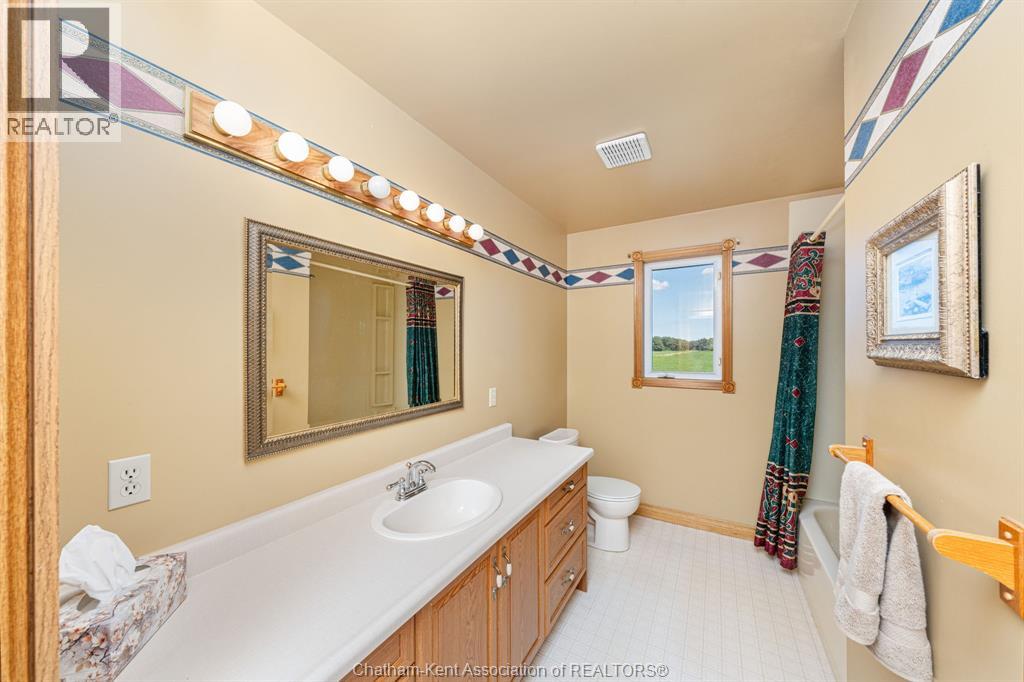 1270 Mandaumin Road, Dawn-Euphemia, Ontario  N0P 2M0 - Photo 32 - 26018640
