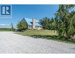1270 Mandaumin ROAD, Dawn-Euphemia, Ontario