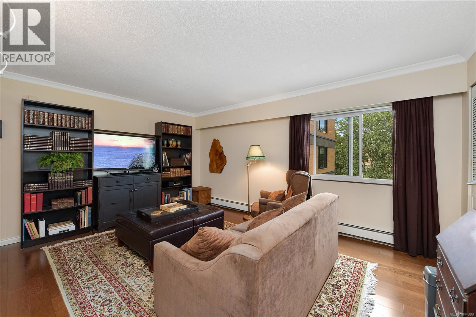 305 2930 Cook St, Victoria, British Columbia  V8W 3G3 - Photo 12 - 1044300