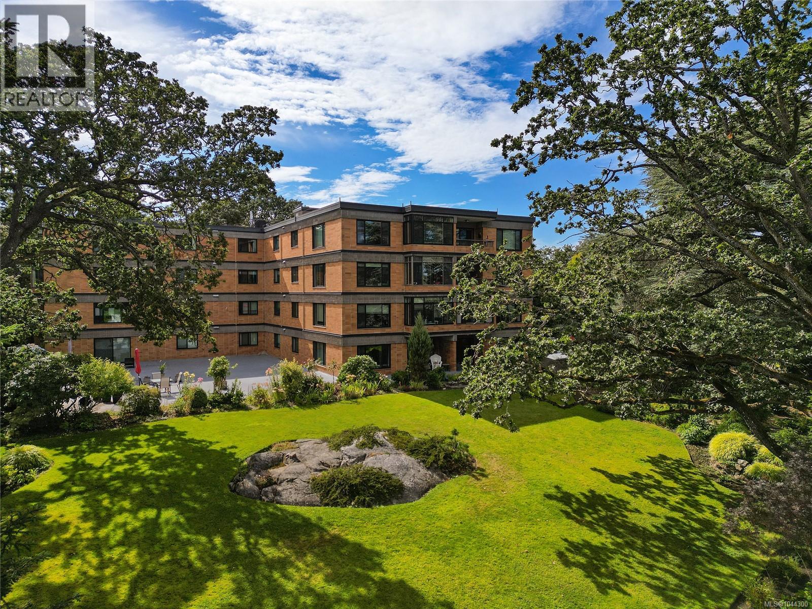 305 2930 Cook St, Victoria, British Columbia  V8W 3G3 - Photo 24 - 1044300