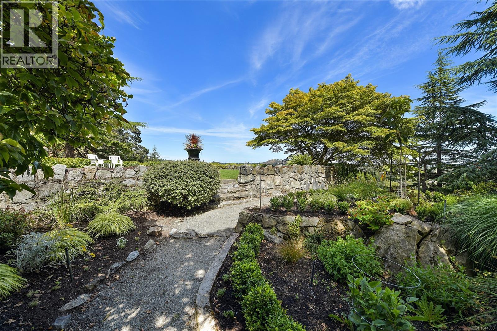 305 2930 Cook St, Victoria, British Columbia  V8W 3G3 - Photo 47 - 1044300