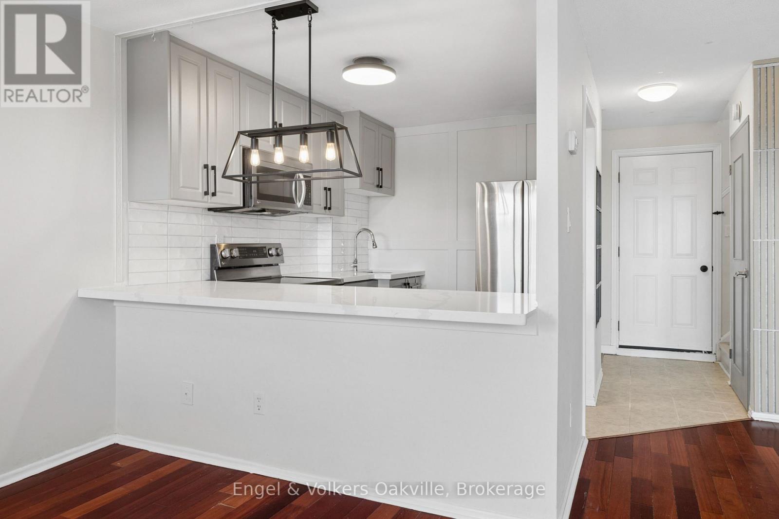 184 - 1055 DUNDAS STREET E