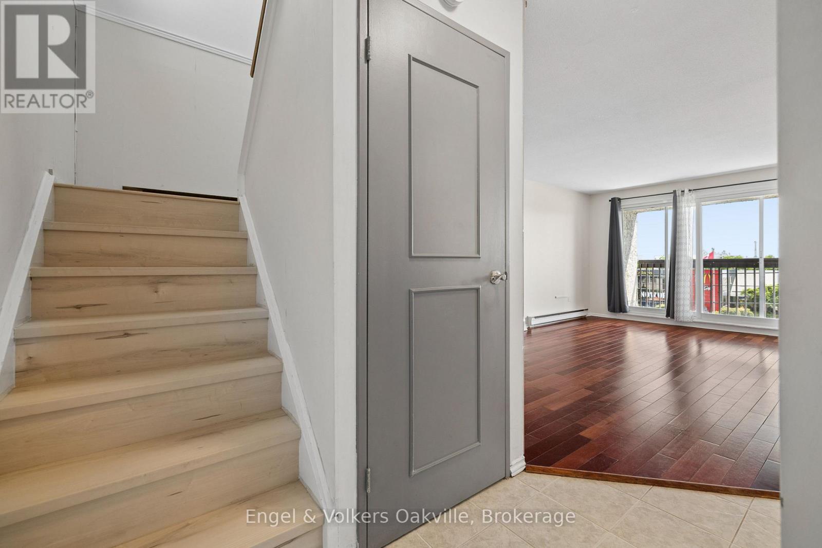 184 - 1055 Dundas Street E, Mississauga, Ontario  L4Y 3X6 - Photo 3 - W13650502