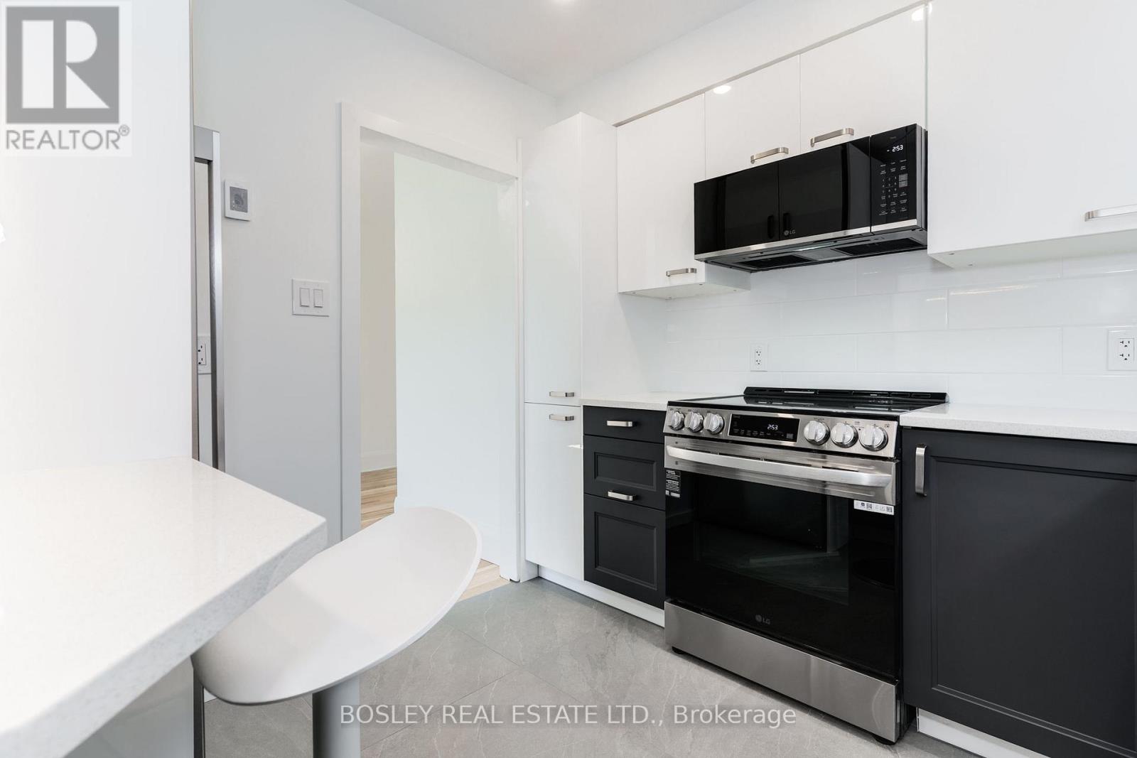 1 - 210 Westmount Avenue, Toronto, Ontario  M6E 3M8 - Photo 23 - C13650354