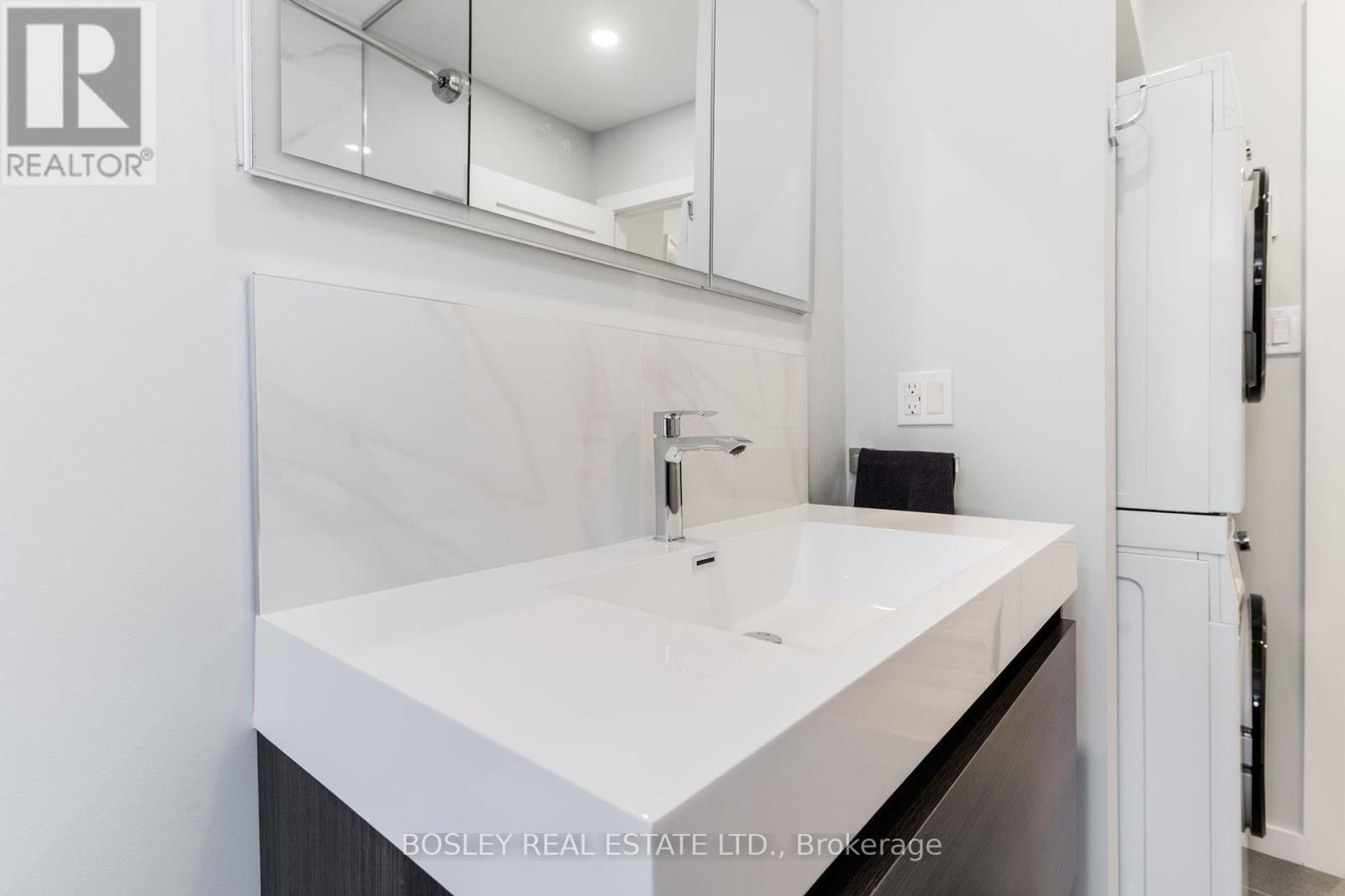 1 - 210 Westmount Avenue, Toronto, Ontario  M6E 3M8 - Photo 12 - C13650354
