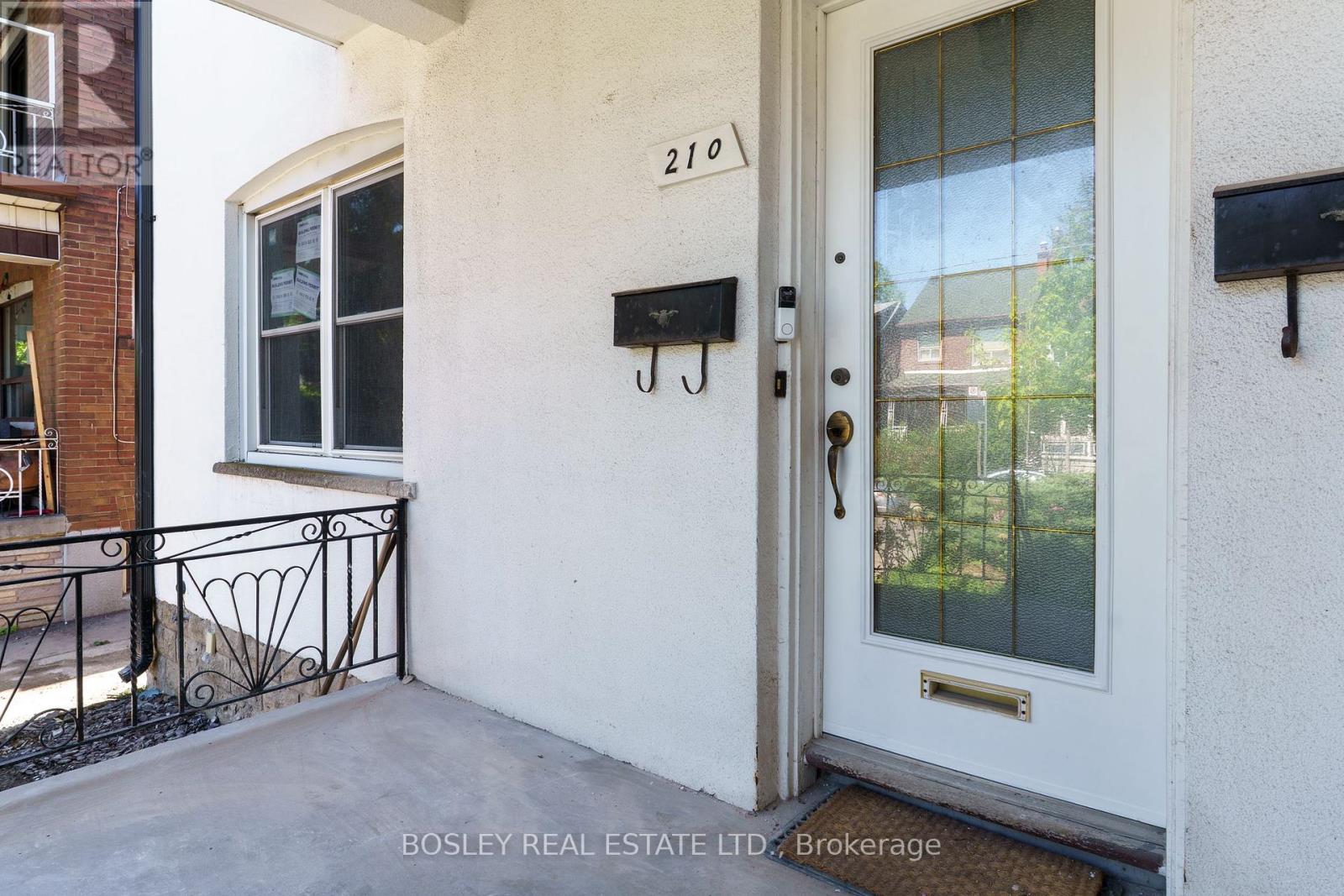 1 - 210 Westmount Avenue, Toronto, Ontario  M6E 3M8 - Photo 42 - C13650354