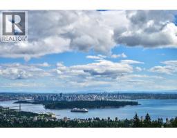 PH1 2210 CHIPPENDALE ROAD, West Vancouver, British Columbia