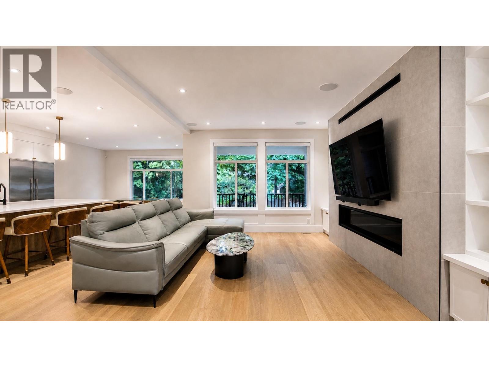 3555 Monson Crescent, Coquitlam, British Columbia V3B 0S2 - Photo 4 - R3153671