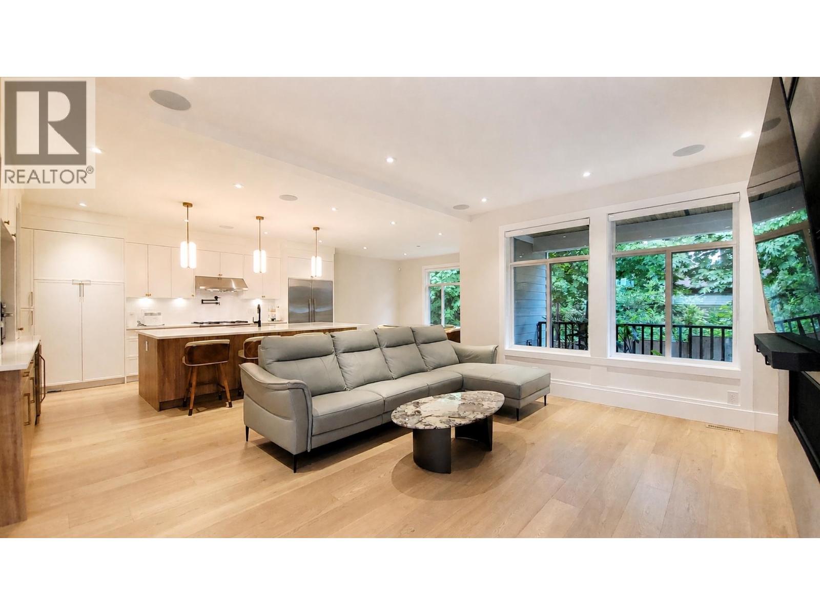 3555 Monson Crescent, Coquitlam, British Columbia V3B 0S2 - Photo 5 - R3153671